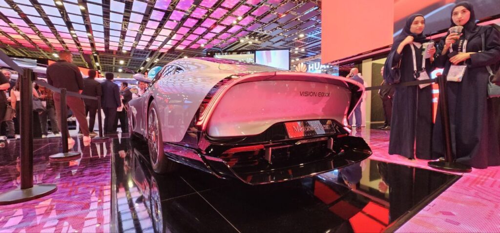 غرفه شرکت اتصالات امارات