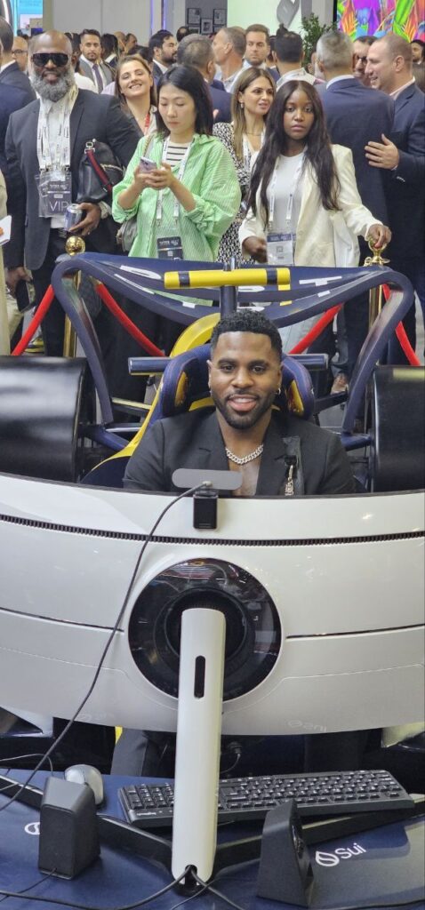 غرفه oracle JASON DERULO